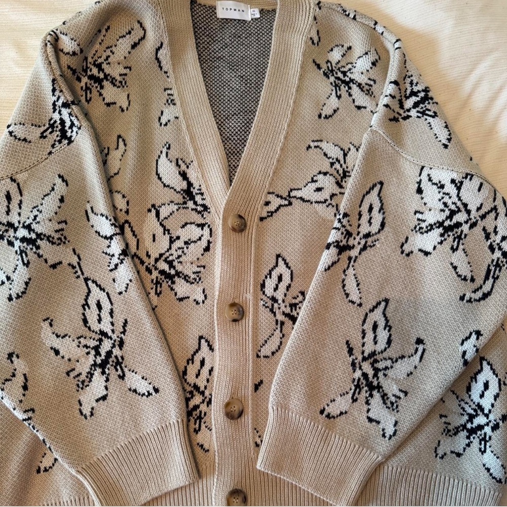 ASOS Topman Beige and Black Knit Floral Cardigan